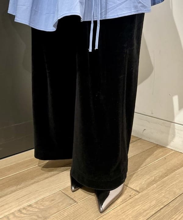 早川 萌子さんの「BEAMS WOMEN｜GHOSPELL / Heloisa Mini Dress」を使ったコーディネート