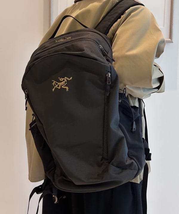 ando naoさんの「BEAMS WOMEN｜【別注】Barbour / Thornbury Jacket 26SS」を使ったコーディネート