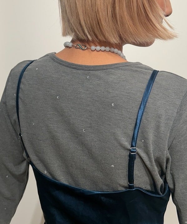 佐藤 亜美さんの「BEAMS WOMEN｜ホットフィックス クルーネック カットソー」を使ったコーディネート