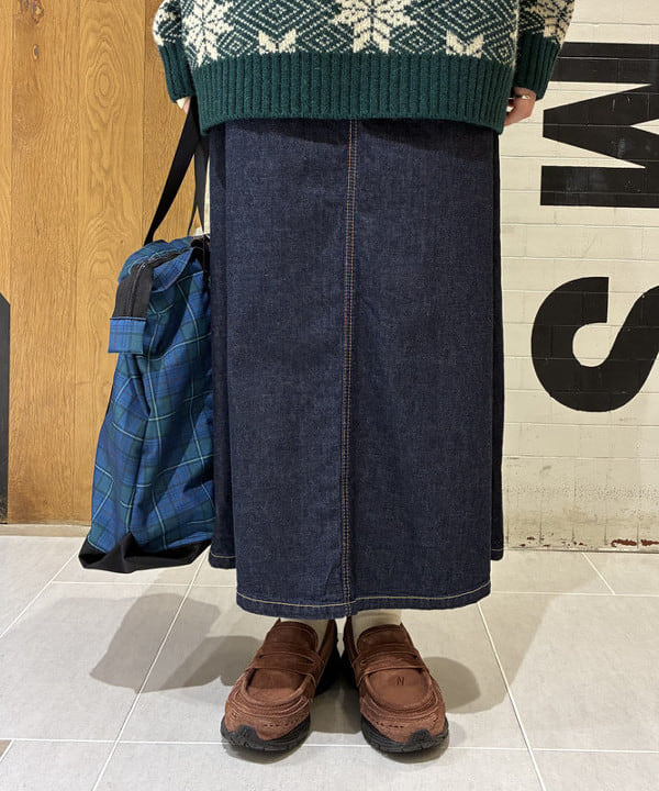 キラリさんの「BEAMS WOMEN｜BEAMS BOY / デニム 5ポケット マキシスカート」を使ったコーディネート