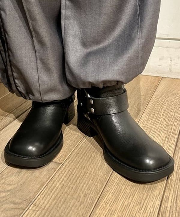 早川 萌子さんの「BEAMS WOMEN｜中綿 スタンドカラー ブルゾン」を使ったコーディネート