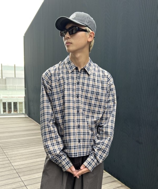照田 拓史さんの「BEAMS WOMEN｜チェック ショートシャツ」を使ったコーディネート