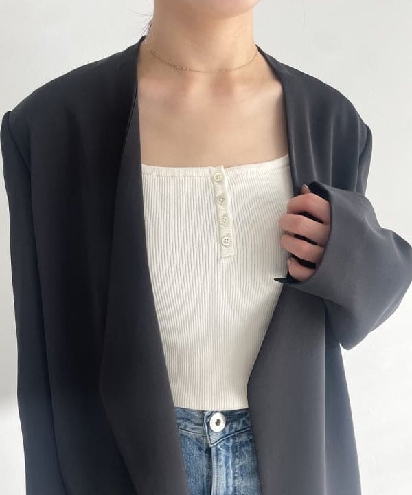 SAKAIさんの「BEAMS WOMEN｜【別注】upper hights / THE SISTER デニムパンツ BRUME」を使ったコーディネート