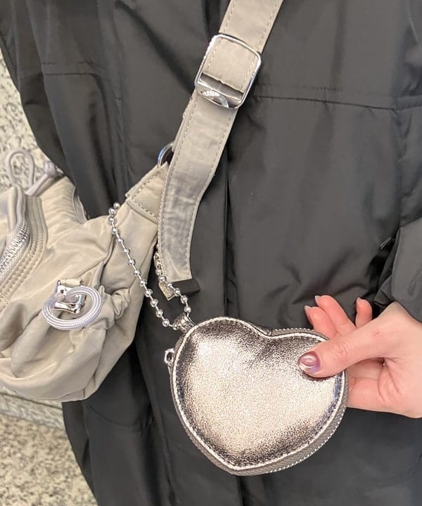 森本 理絵さんの「BEAMS WOMEN｜中綿 スタンドカラー ボリューム ブルゾン」を使ったコーディネート