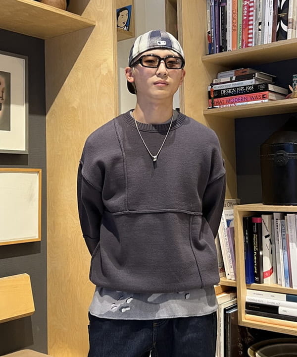 照田 拓史さんの「BEAMS WOMEN｜5ゲージ パネル クルーネック ニット」を使ったコーディネート