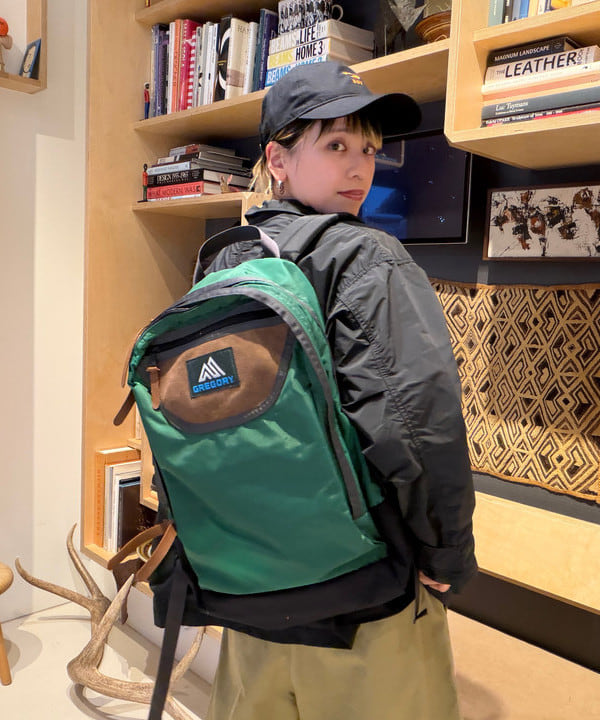 Heg.さんの「BEAMS WOMEN｜【別注】NEW ERA / BBロゴ 920 キャップ」を使ったコーディネート