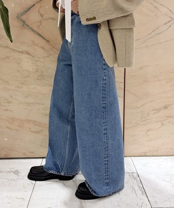 茂野 真楓さんの「BEAMS WOMEN｜モヘヤループ シャギー ジャケット」を使ったコーディネート