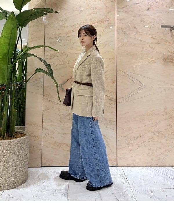 茂野 真楓さんの「BEAMS WOMEN｜モヘヤループ シャギー ジャケット」を使ったコーディネート