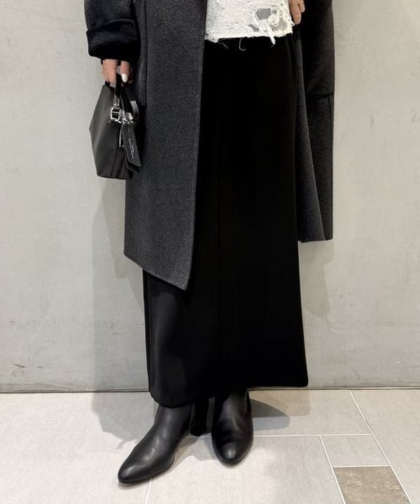 ヒライさんの「BEAMS WOMEN｜リバー Vネック ロングコート」を使ったコーディネート