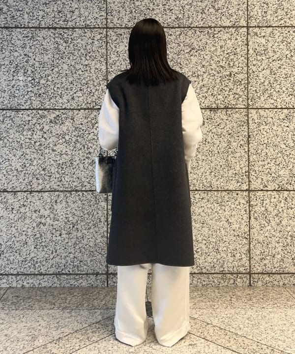 大槻 まひろさんの「BEAMS WOMEN｜1984 チャーム ネックレス」を使ったコーディネート