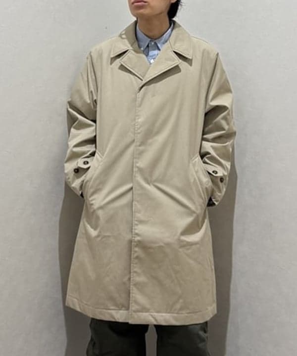 配島 孝明さんの「BEAMS WOMEN｜ストレッチ オックスフォード ミニボタンダウンシャツ」を使ったコーディネート