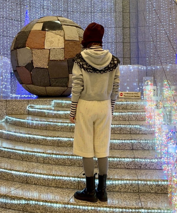 水野 萌香さんの「BEAMS WOMEN｜スウェット ジップ フーディー」を使ったコーディネート