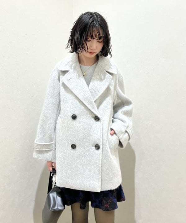 加歩さんの「BEAMS WOMEN｜シャギー ダブル ハーフ コート」を使ったコーディネート