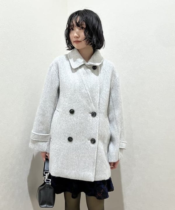 加歩さんの「BEAMS WOMEN｜シャギー ダブル ハーフ コート」を使ったコーディネート