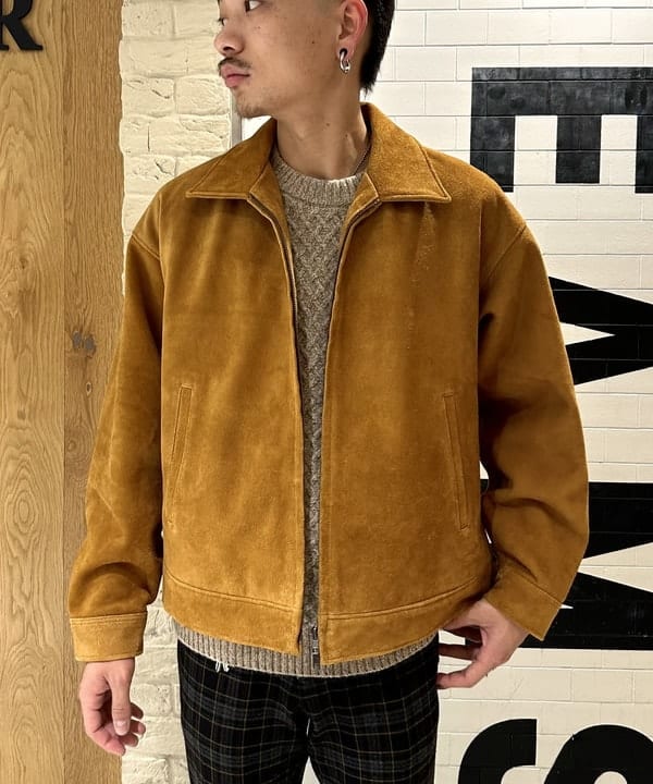 三宅 雄平さんの「BEAMS WOMEN｜5ゲージ ラムウール クルーネック ケーブルニット」を使ったコーディネート