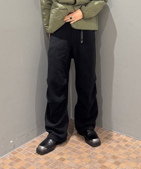 配島 孝明さんの「BEAMS WOMEN｜ダウン ミリタリー ライナージャケット」を使ったコーディネート