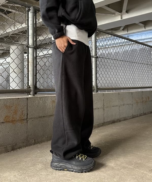 NADEL ナデールさんの「BEAMS WOMEN｜【別注】Champion / Fleece Stand Zip Jacket」を使ったコーディネート