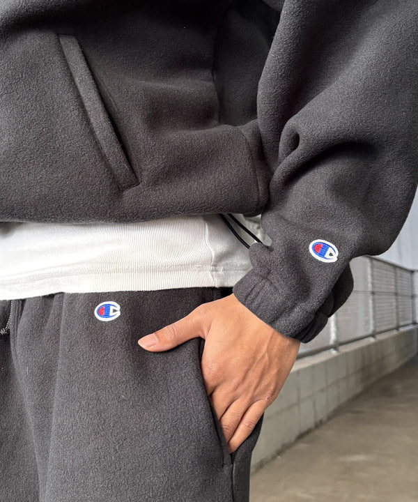 NADEL ナデールさんの「BEAMS WOMEN｜【別注】Champion / Fleece Stand Zip Jacket」を使ったコーディネート