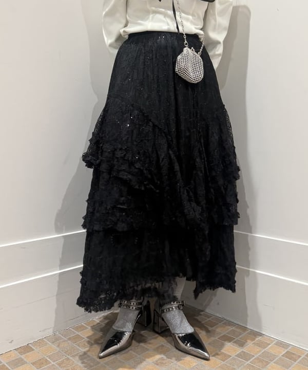 松本 佳菜子さんの「BEAMS WOMEN｜blicenscell / ビジュー バッグ」を使ったコーディネート