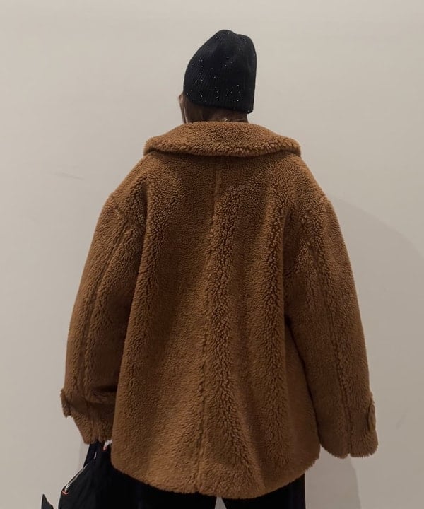 松本 佳菜子さんの「BEAMS WOMEN｜スパンコール ビーニー 25」を使ったコーディネート