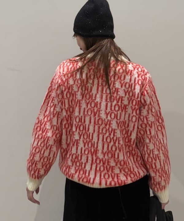 松本 佳菜子さんの「BEAMS WOMEN｜スパンコール ビーニー 25」を使ったコーディネート