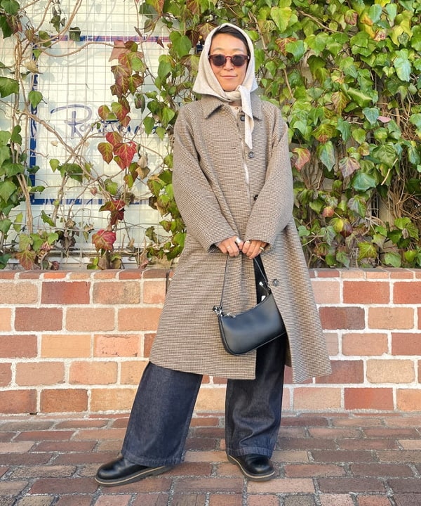 グレイッシュベージュSサイズ AQUOS sense9 SH-53E チェーンストラップ付きレザー手帳ケース