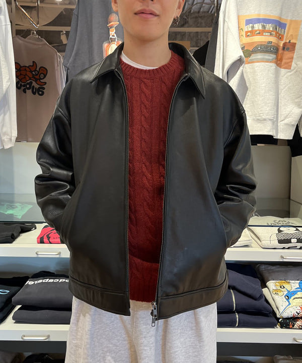 BANさんの「BEAMS WOMEN｜ワイドフィット レザー ジップブルゾン」を使ったコーディネート