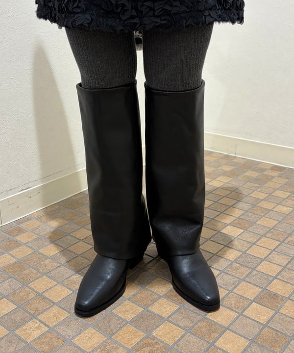 まゆちゃんさんの「BEAMS WOMEN｜テープ刺繍 キャミソール ワンピース」を使ったコーディネート