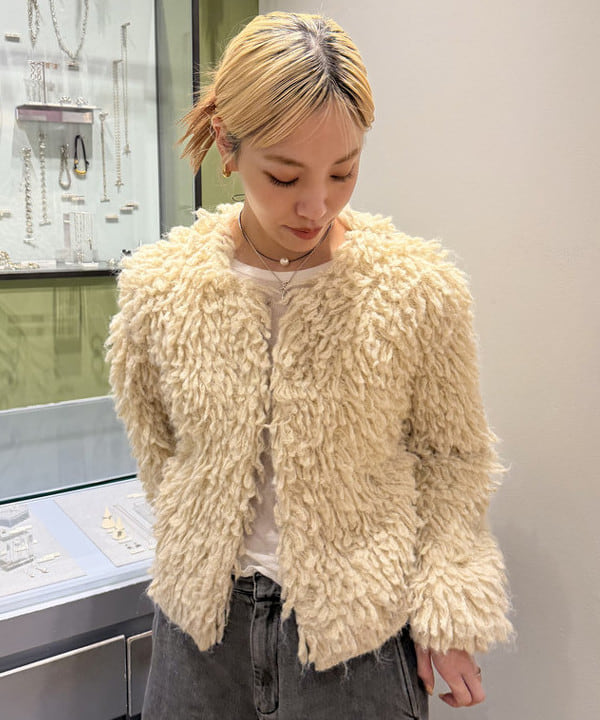 れいなさんの「BEAMS WOMEN｜CONTROL FREAK / ミリタリー チャーム ボストン バッグ」を使ったコーディネート