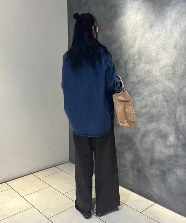 nodokaさんの「BEAMS WOMEN｜ポプリン 2タックパンツ」を使ったコーディネート