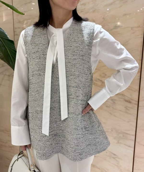 小笠原 楓さんの「BEAMS WOMEN｜コットン リボンタイ シャツ」を使ったコーディネート