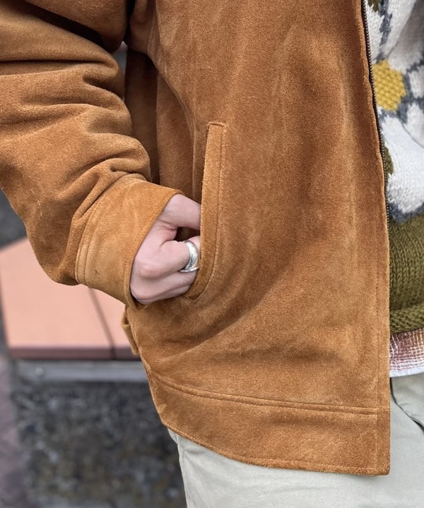 BAKU(東江 漠)さんの「BEAMS WOMEN｜ボーダー ビッグ ストール」を使ったコーディネート