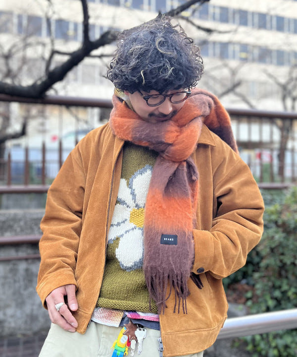 BAKU(東江 漠)さんの「BEAMS WOMEN｜ボーダー ビッグ ストール」を使ったコーディネート