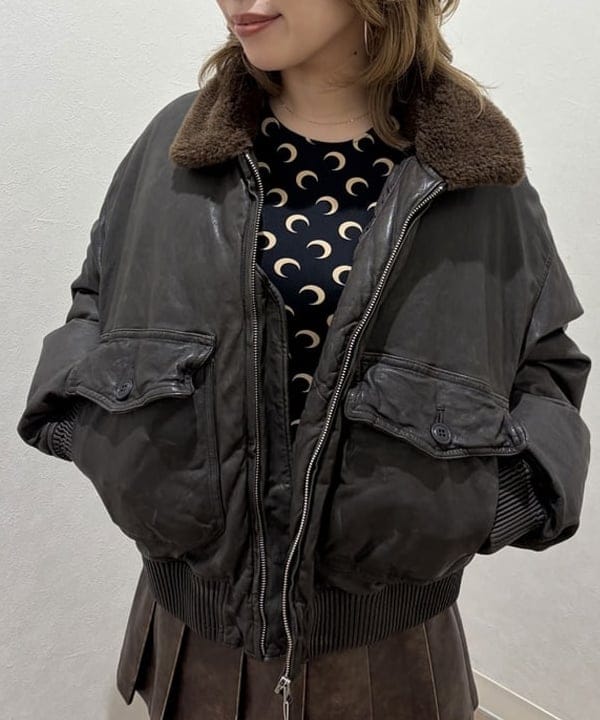 まゆちゃんさんの「BEAMS WOMEN｜ワイドショートフィット G-1 シープレザー ダウンジャケット」を使ったコーディネート