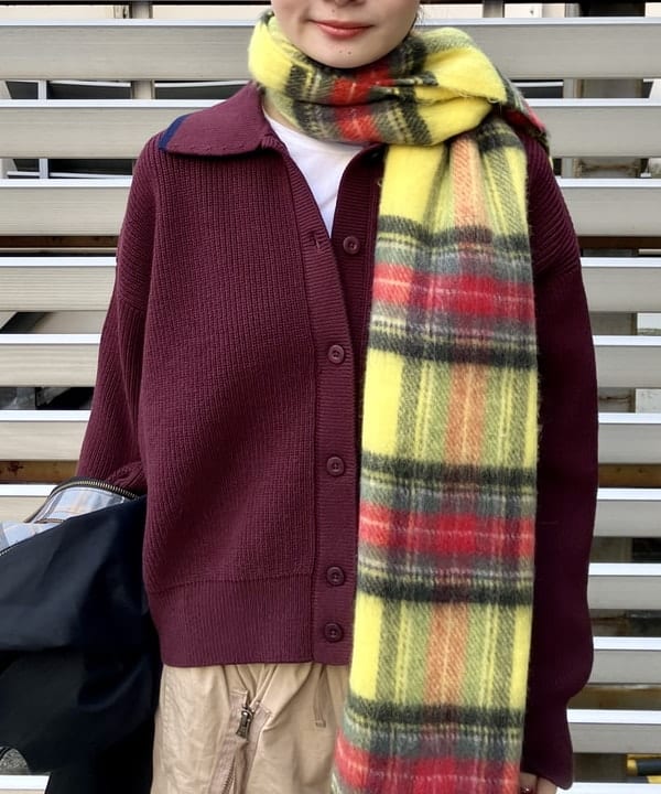 むりょさんの「BEAMS WOMEN｜【別注】FRED PERRY / Tipped Collar Cardigan」を使ったコーディネート