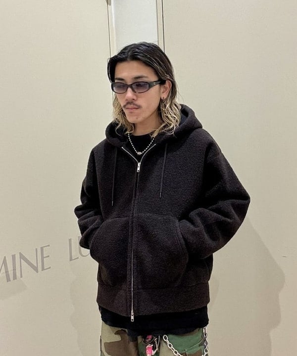 Ryohei Takataさんの「BEAMS WOMEN｜ワイドショートフィット スライバー フルジップ フーディ」を使ったコーディネート