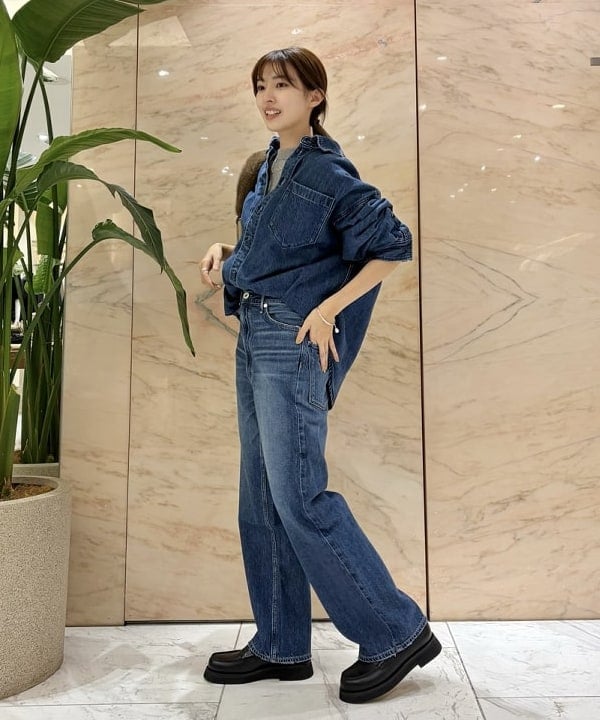 茂野 真楓さんの「BEAMS WOMEN｜【別注】upper hights / THE OLIVIA デニムパンツ」を使ったコーディネート