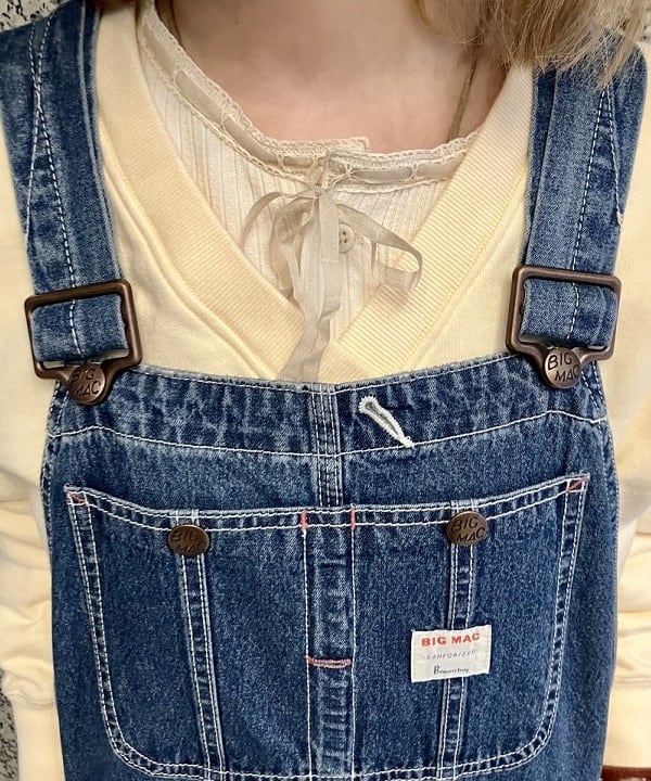 小原 もこさんの「BEAMS WOMEN｜【別注】BIGMAC / リペア オーバーオール▲」を使ったコーディネート