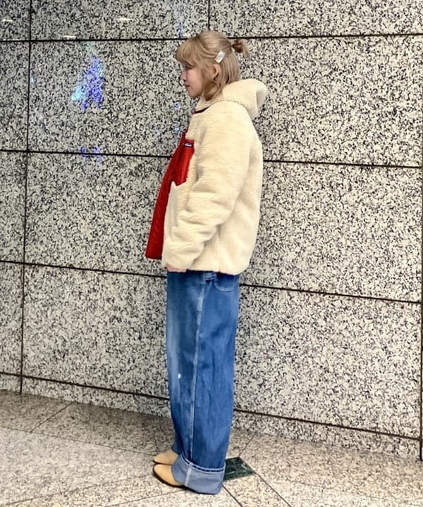 小原 もこさんの「BEAMS WOMEN｜【別注】BIGMAC / リペア オーバーオール▲」を使ったコーディネート