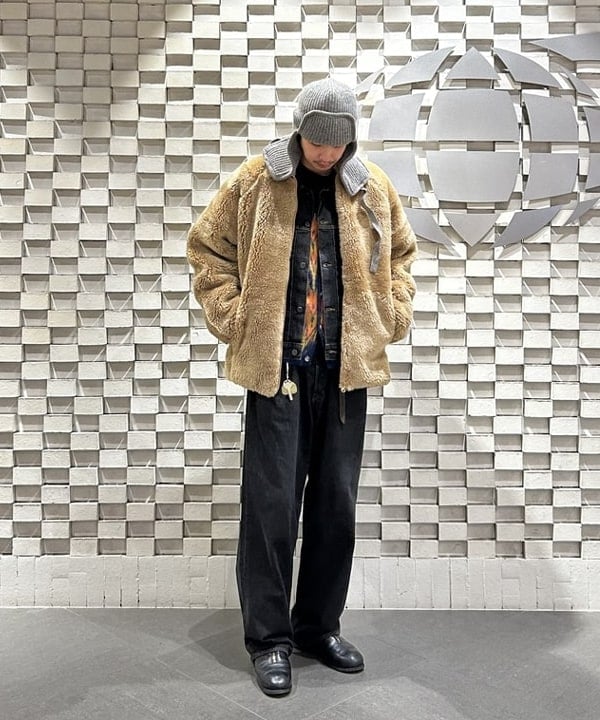 rogiさんの「BEAMS WOMEN｜Cardigan Double Jacquard Chevron Pattern」を使ったコーディネート