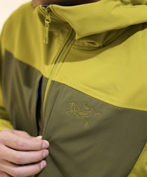 三宅 雄平さんの「BEAMS WOMEN｜【EXCLUSIVE】ARC&rsquo;TERYX / Gamma MX Hoody M」を使ったコーディネート