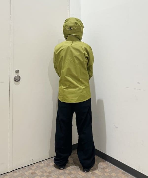 吉田 洸輝さんの「BEAMS WOMEN｜ロング シャギー ワッチキャップ」を使ったコーディネート