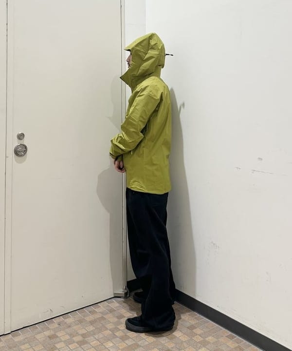 吉田 洸輝さんの「BEAMS WOMEN｜ロング シャギー ワッチキャップ」を使ったコーディネート