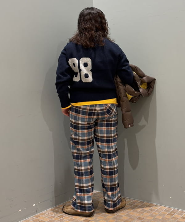 イガラシさんの「BEAMS WOMEN｜ビッグ ロゴ クルー」を使ったコーディネート