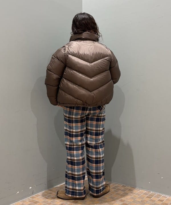 イガラシさんの「BEAMS WOMEN｜ビッグ ロゴ クルー」を使ったコーディネート