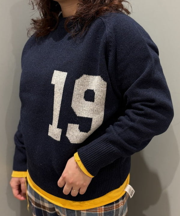 イガラシさんの「BEAMS WOMEN｜ビッグ ロゴ クルー」を使ったコーディネート