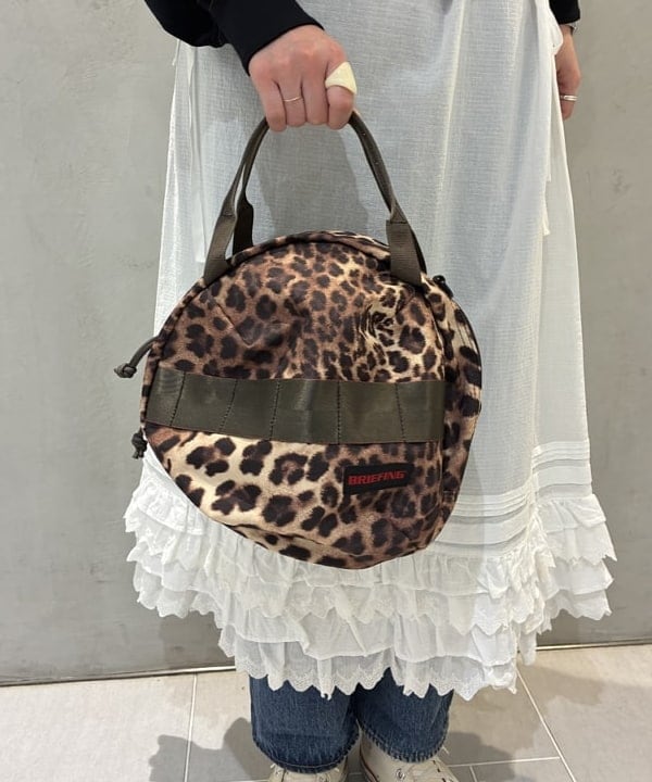 キラリさんの「BEAMS WOMEN｜ベロア ライナー フルジップ」を使ったコーディネート