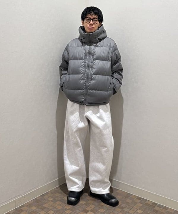 配島 孝明さんの「BEAMS WOMEN｜Dermizax (TM) リバーシブル ダウンジャケット」を使ったコーディネート