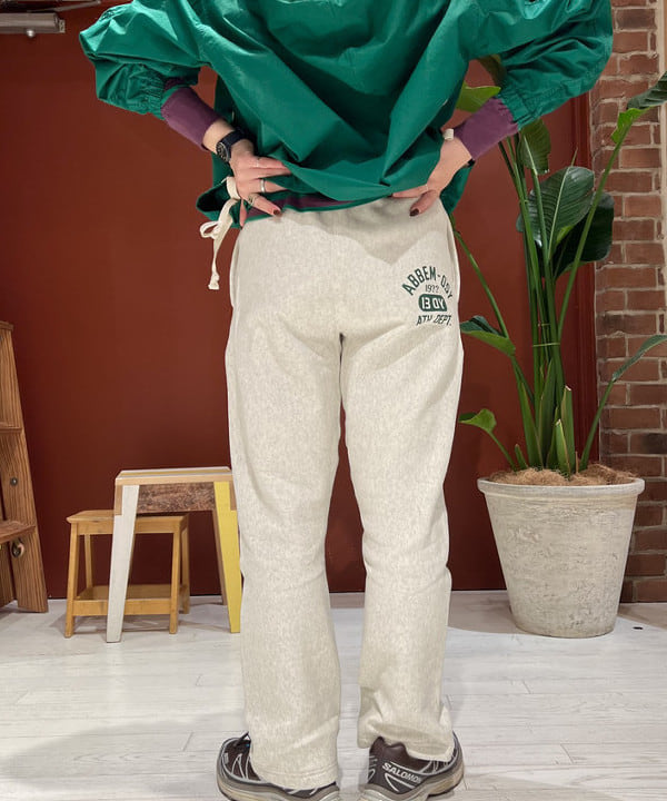 エノモト アミさんの「BEAMS WOMEN｜サイドボタン アノラック」を使ったコーディネート