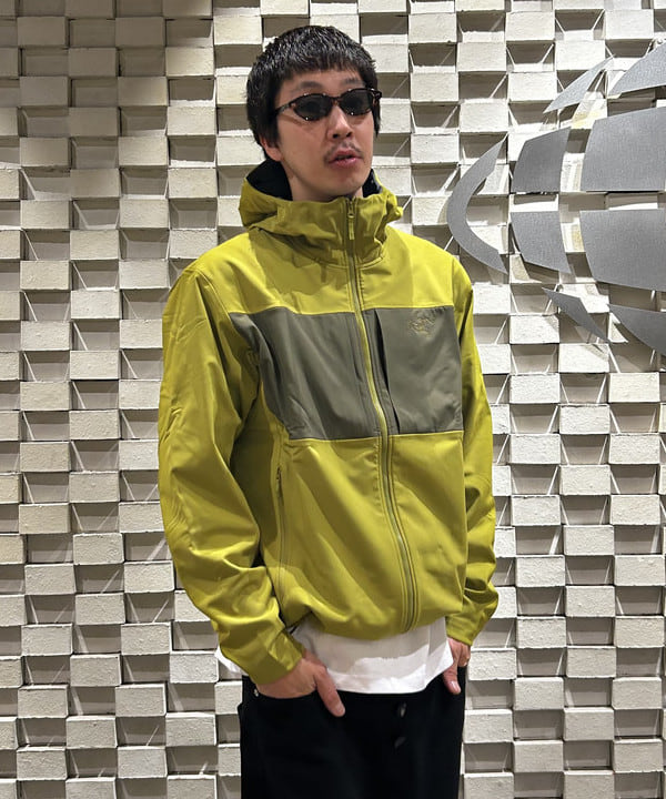 rogiさんの「BEAMS WOMEN｜【EXCLUSIVE】ARC&rsquo;TERYX / Gamma MX Hoody M」を使ったコーディネート